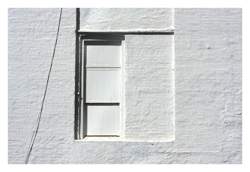 {short description of image}